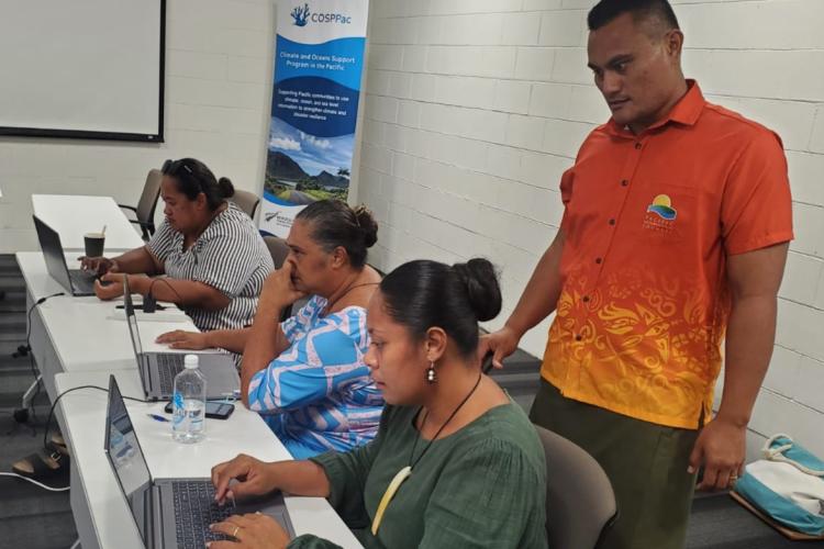 Tokelau Met Service training