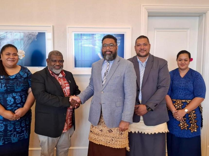 CSI team with Honourable Prime Minister of Tonga